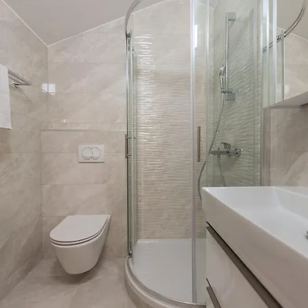 By The Sea - 25383 Apartman